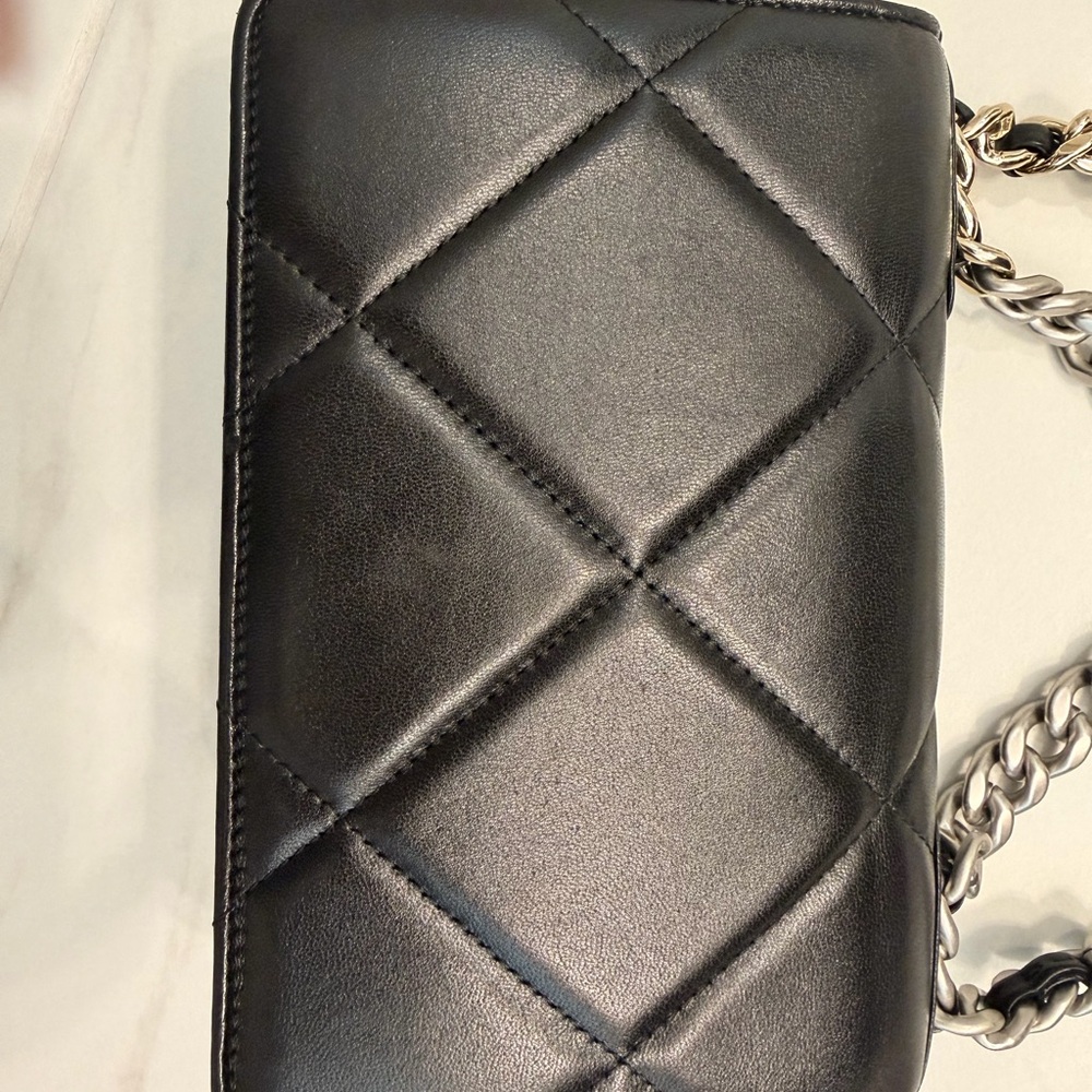 CHANEL
Lambskin Quilted Chanel 19 Wallet On Chain WOC Black - Picture 5 of 16